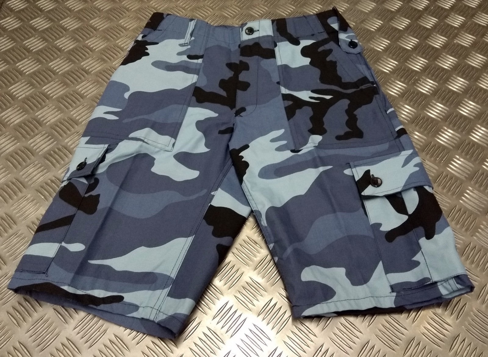 Military Style Combat Cargo / Utility / Camo / Multicam Shorts – All Sizes – NEW