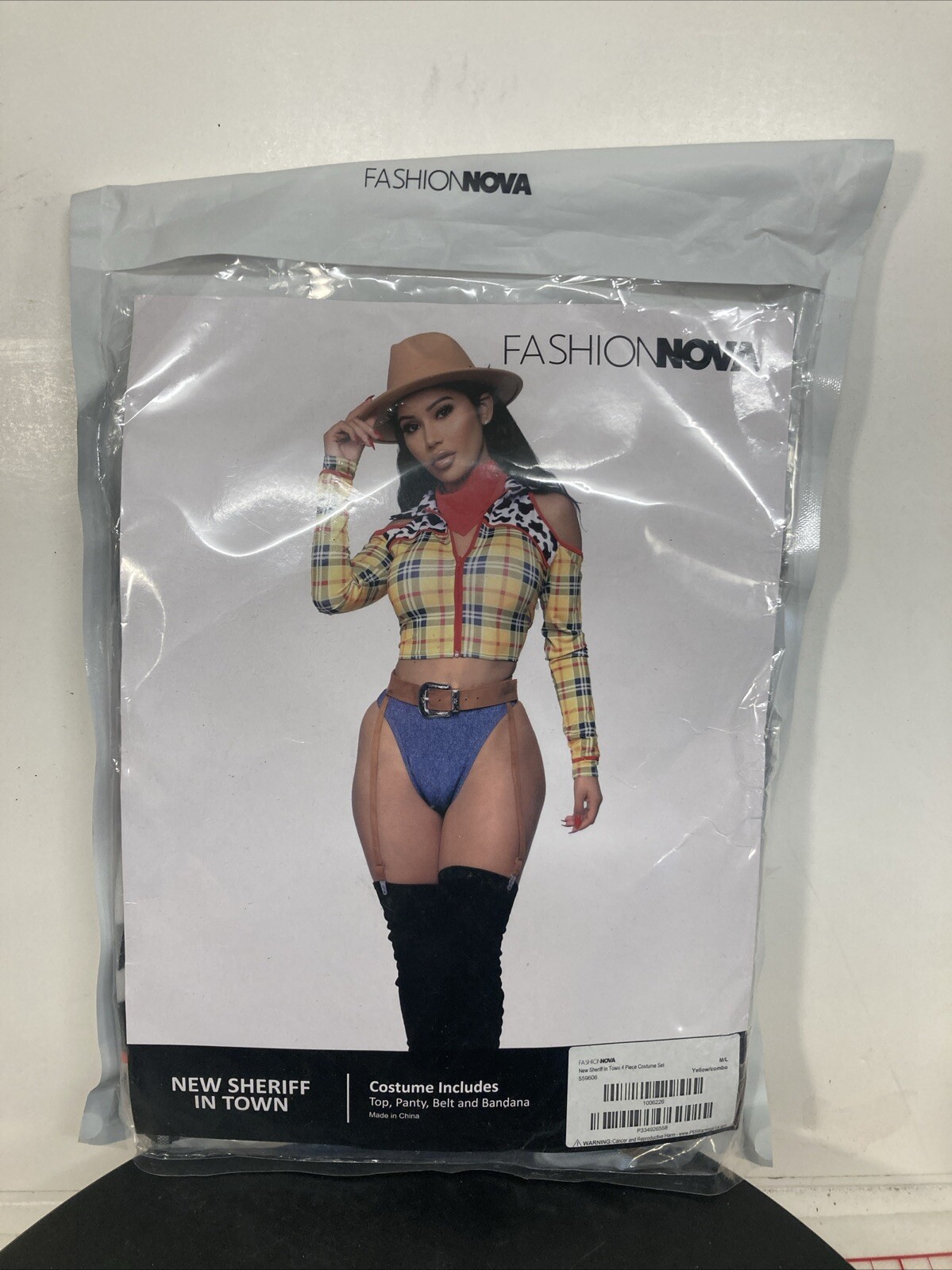 NWT Fashion Nova Sheriff In Town Costume M/L Spicy Lingerie Women’s C Pics 4 Pcs