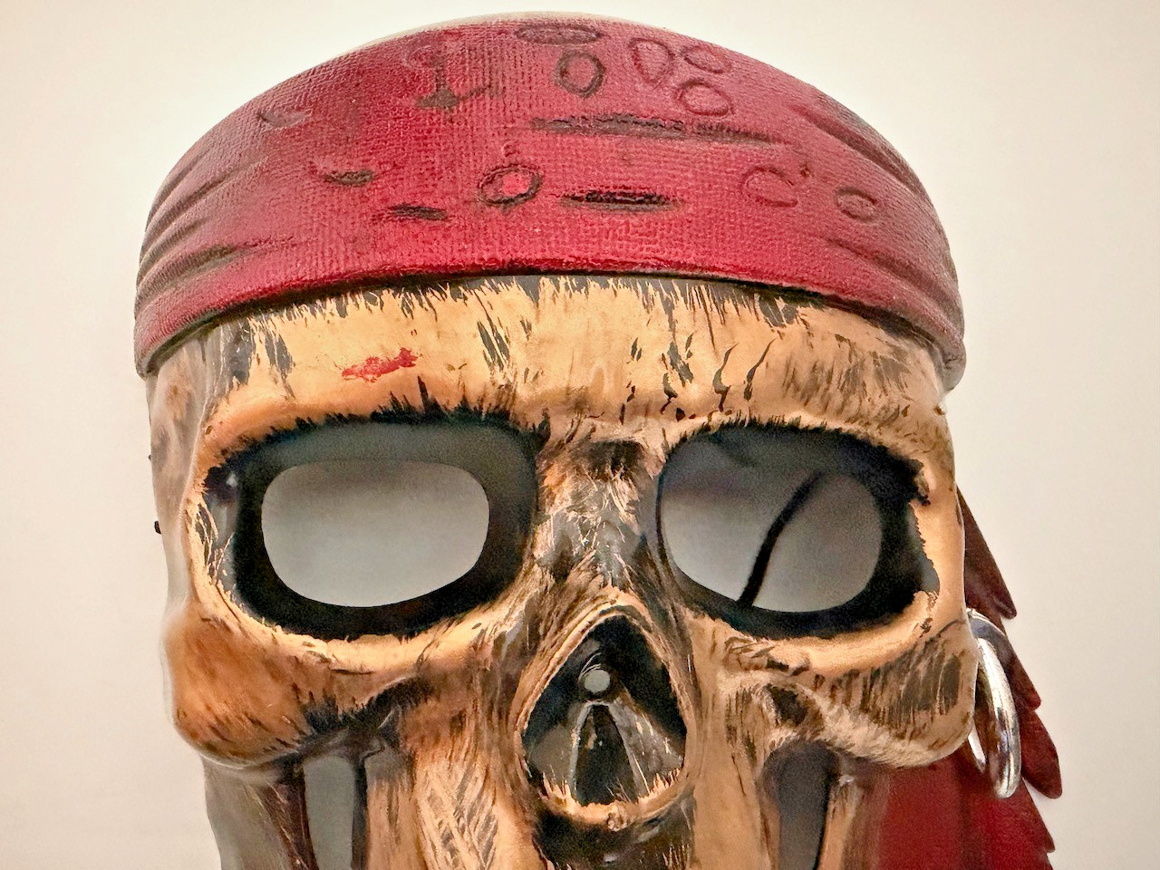 Skull 💀 Pirates o’ Caribbean Halloween 🎃 Mask Plastic Costume Accessory ☠️