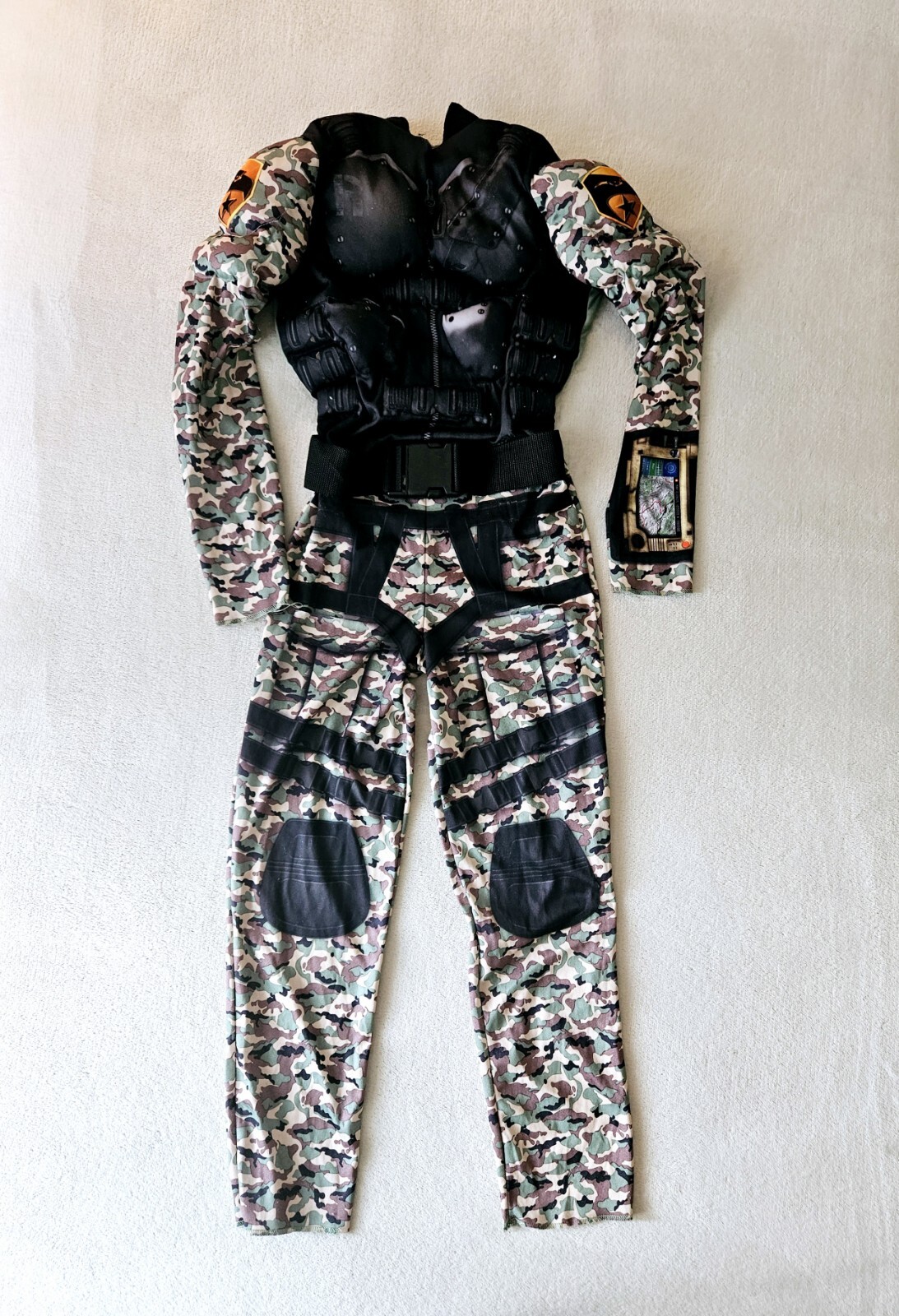 Military Solider Camouflage Jumpsuit, Padded Chest/Arms Costume, Sz. Small 5/6