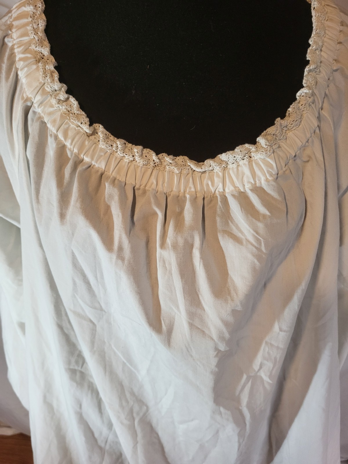 MUSEUM REPLICAS LIMITED Cotton Blend White Lace Under Dress S/M Coat RENAISSANCE