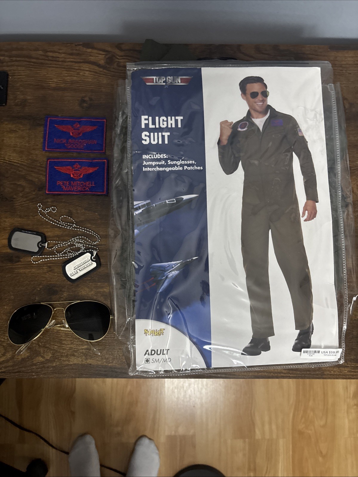 Top Gun Flight Suit Costume Spirit Halloween Men’s Maverick S/M with ACCESSORIES
