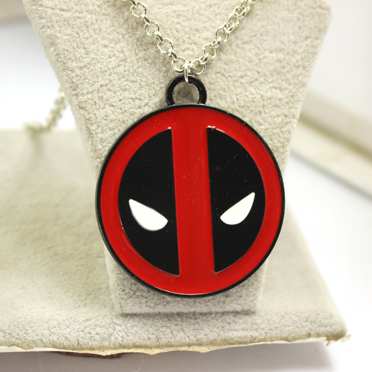 Deadpool Pendant with chain Full metal HQ NEW cosplay or just wear :) US Seller