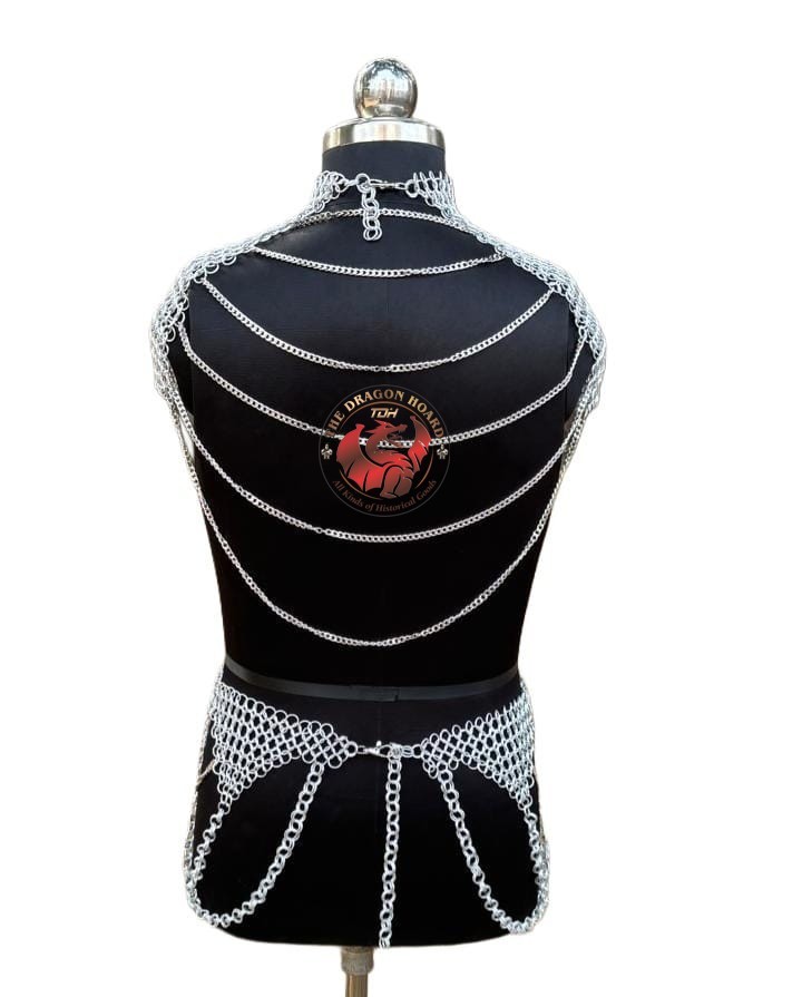 medieval aluminum chainmail fantasy bra skirt neck jewelery cosplay event
