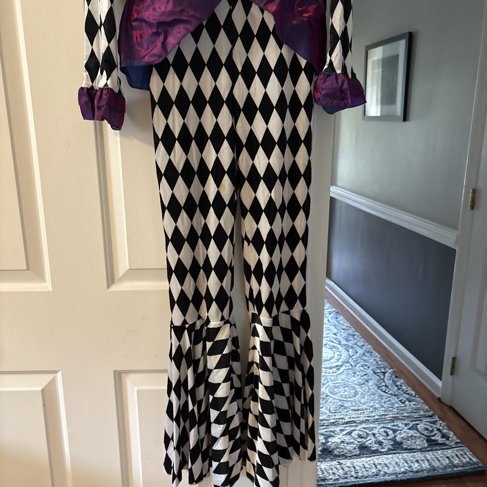 Spirit Halloween CARNIVAL CLOWN Costume Cosplay CHILD Size X-Large 14-16