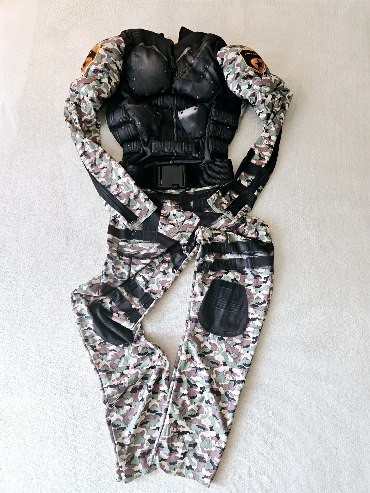 Military Solider Camouflage Jumpsuit, Padded Chest/Arms Costume, Sz. Small 5/6