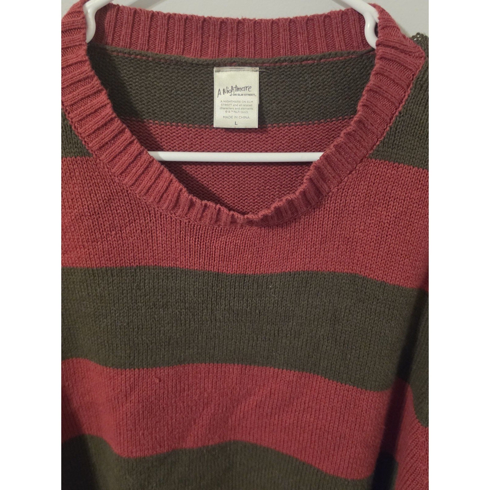 Nightmare On Elm Street Freddy Krueger Sweater L Burgundy Green Stripe Spirit