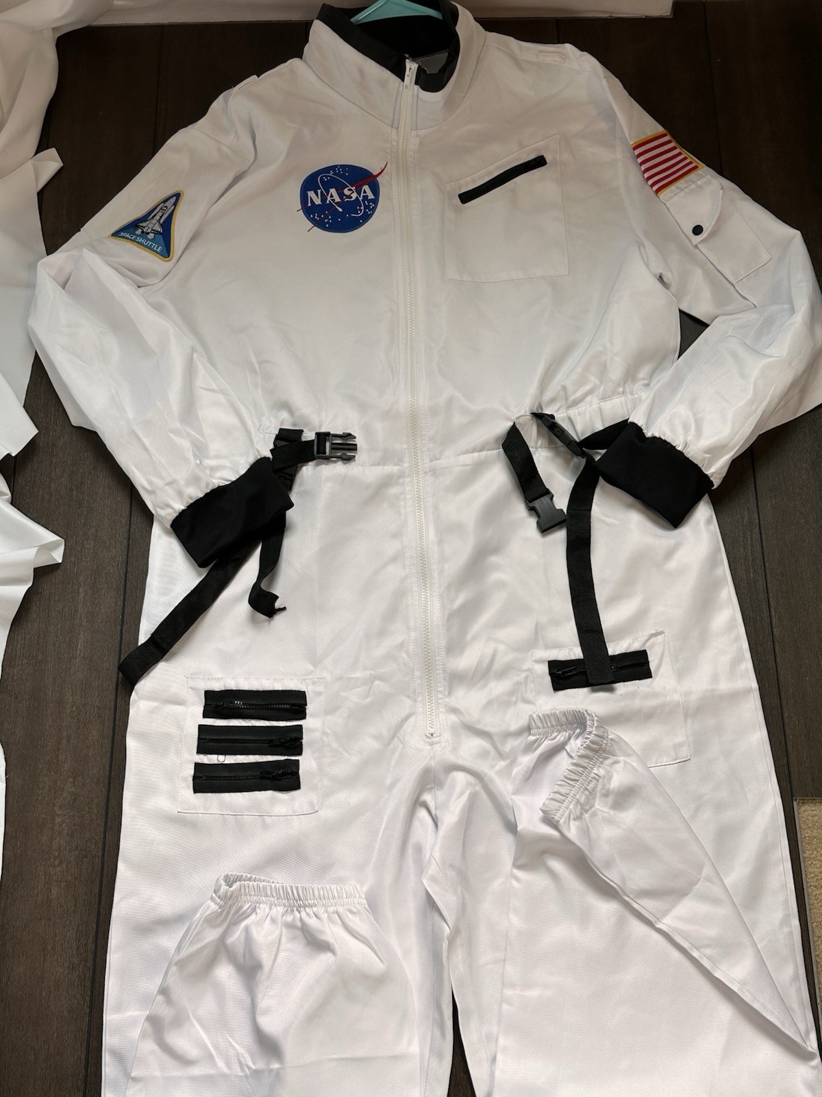 Spirit Halloween NASA Astronaut Costume Jumpsuit Adult Size XL with Hat