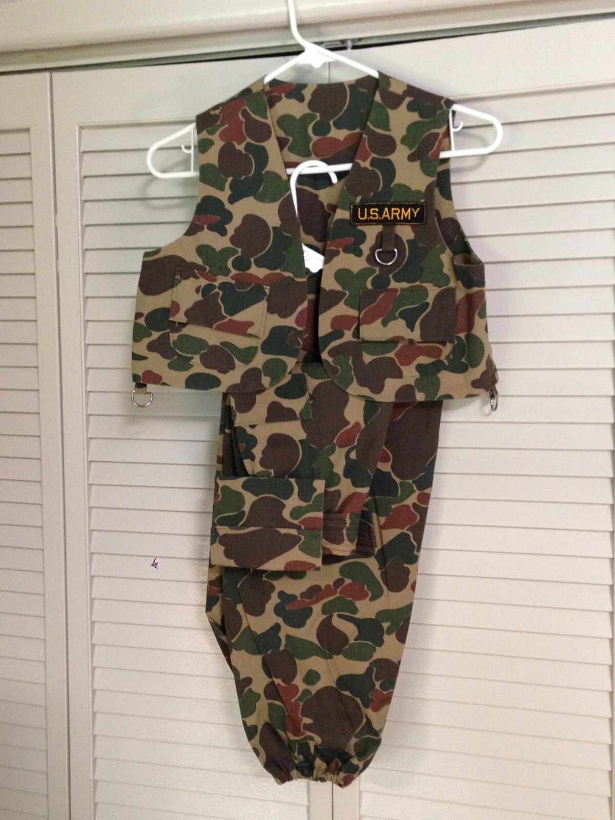 Kid’s Army costume, beautifully made, size small (ages 5-6)
