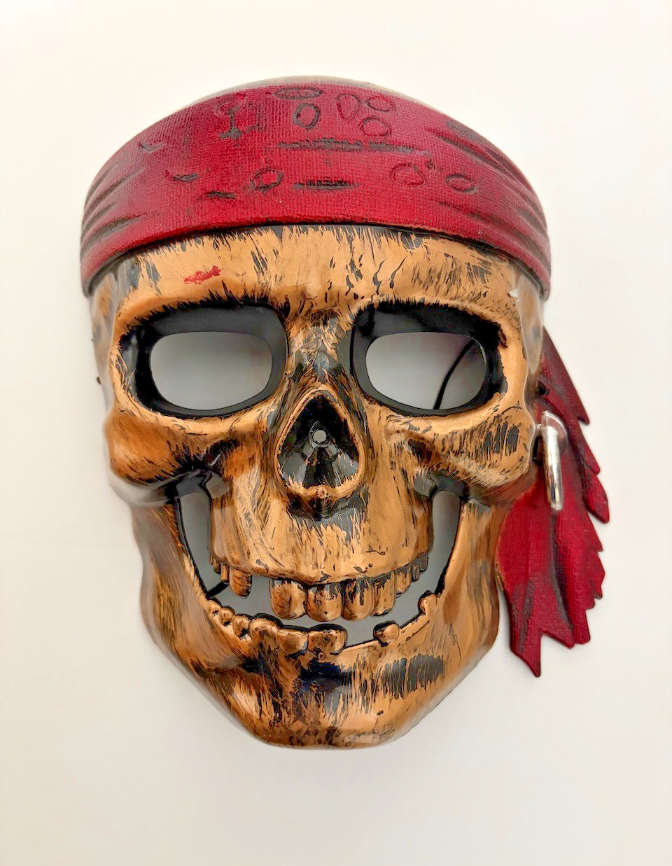 Skull 💀 Pirates o’ Caribbean Halloween 🎃 Mask Plastic Costume Accessory ☠️
