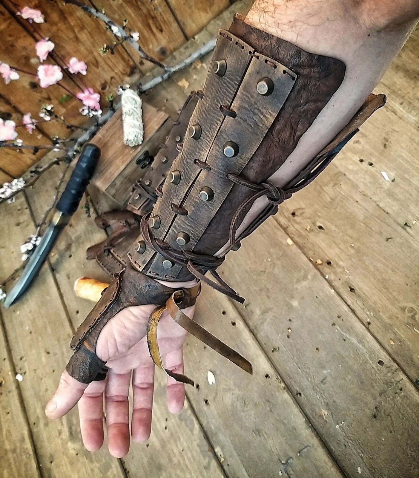 OutcastProps Apocalyptic Samurai Brown Studded Leather Bracers Pair LARP Cosplay