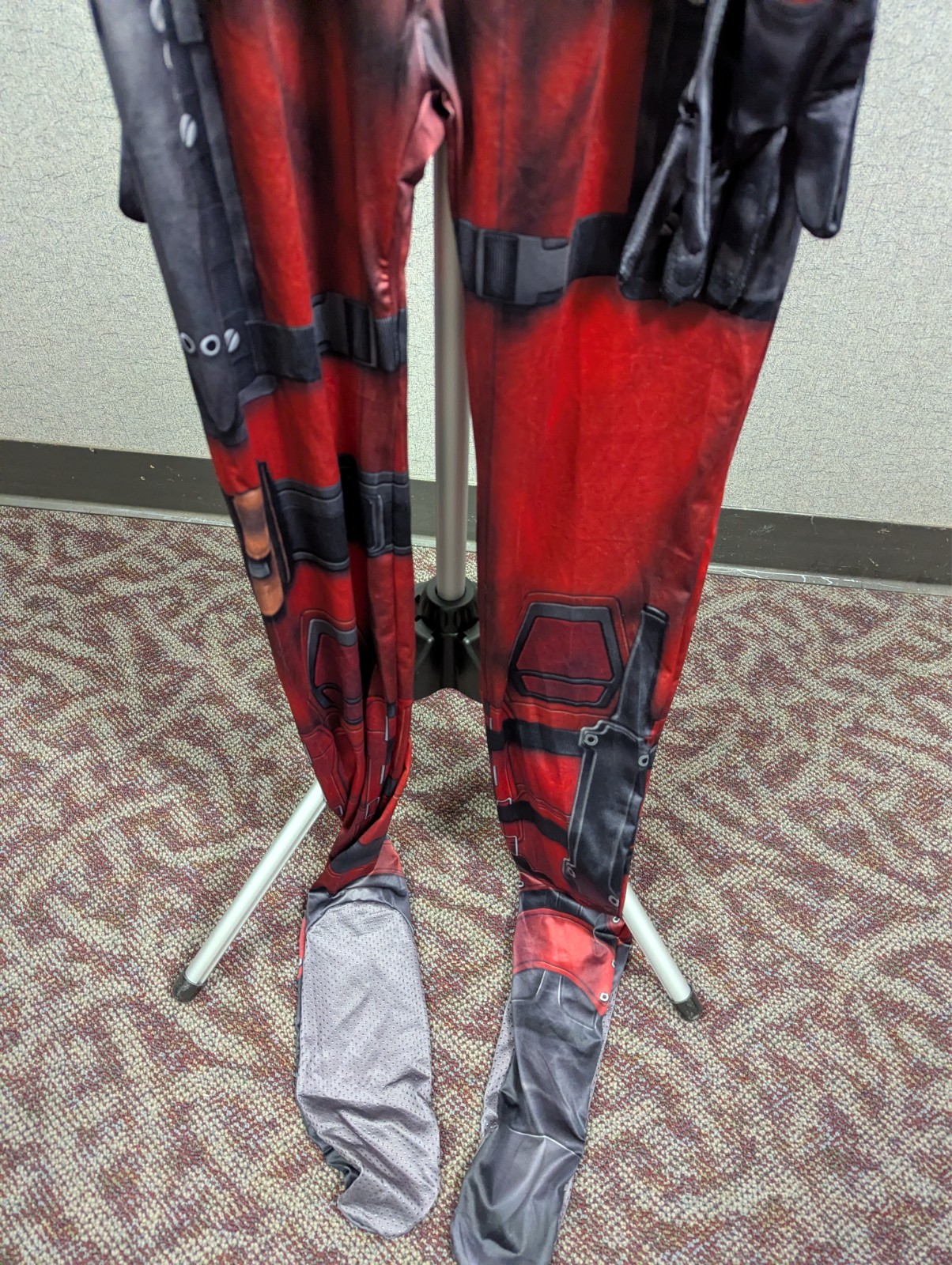 Jazwares Marvel Deadpool Adult Costume Standard Size Small Cosplay Halloween
