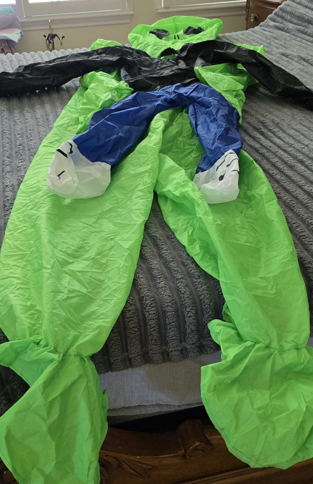 Inflatable Alien Abduction Costume w/ Battery Fan Green/Black/Blue One Size