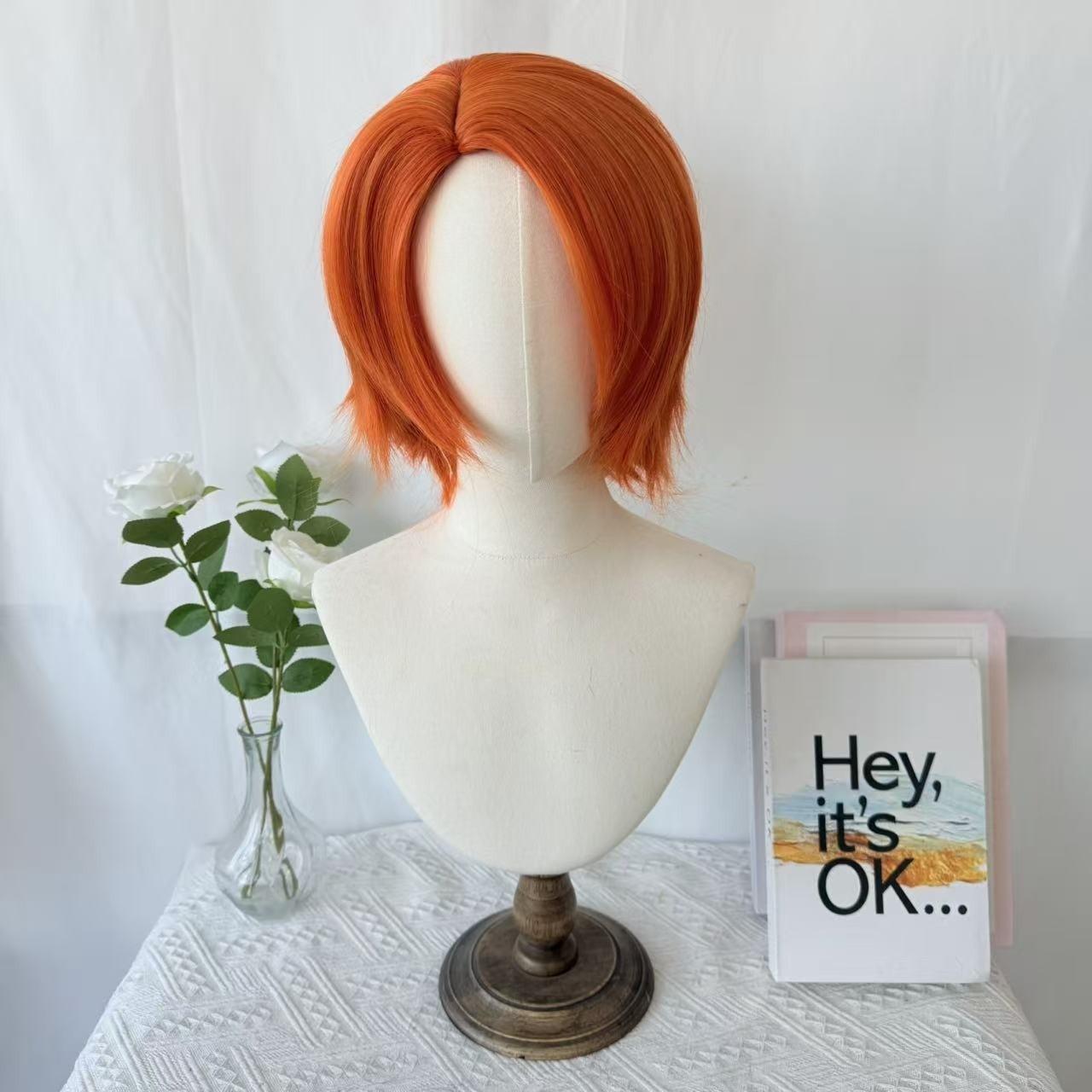 Fashionable wig hot sell short hair Cos wigs Anime Orange