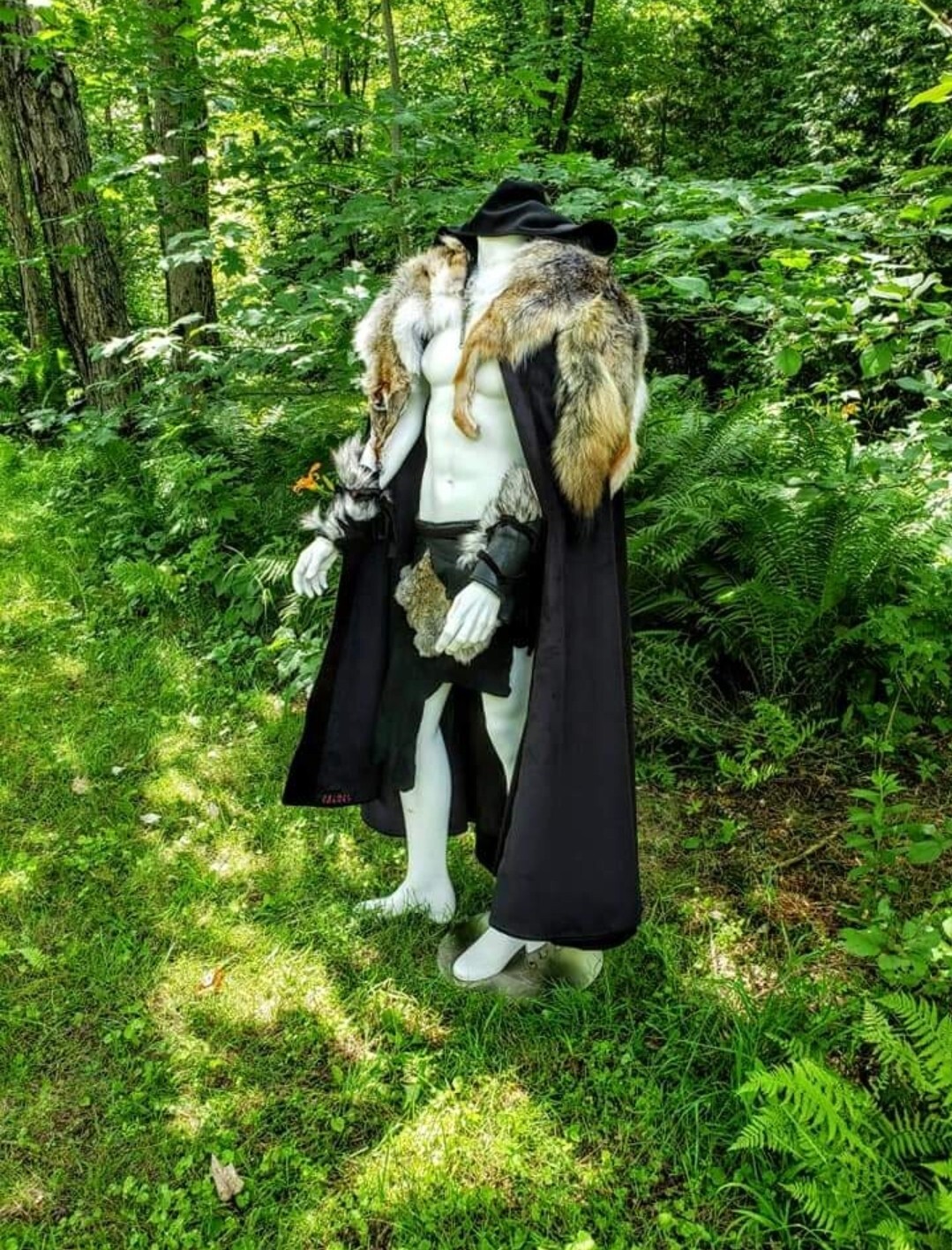 Coyote Fur Pelt Shoulder Mantle Cape Cloak Game Of Thrones Viking Costume