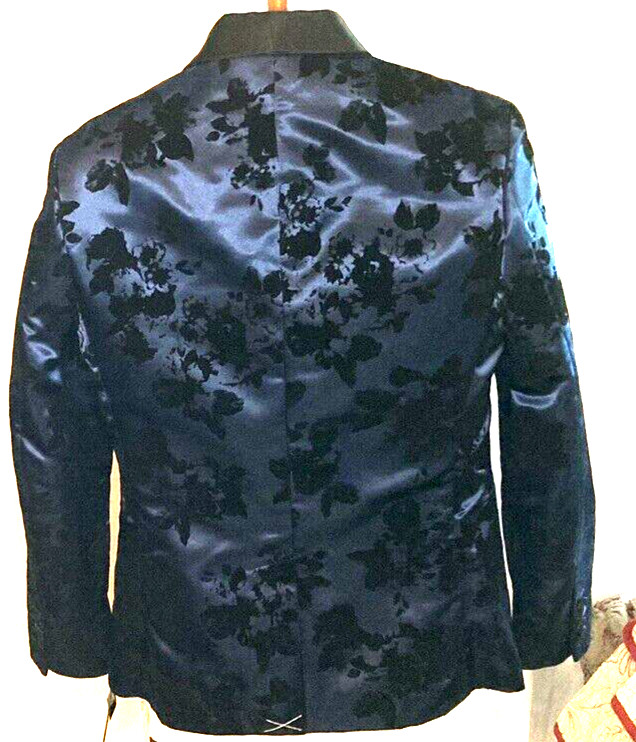 new with tags, INTERNATIONAL CONCEPTS, BLUE SATIN BROCADE TUX, MED, SLIM FIT ,