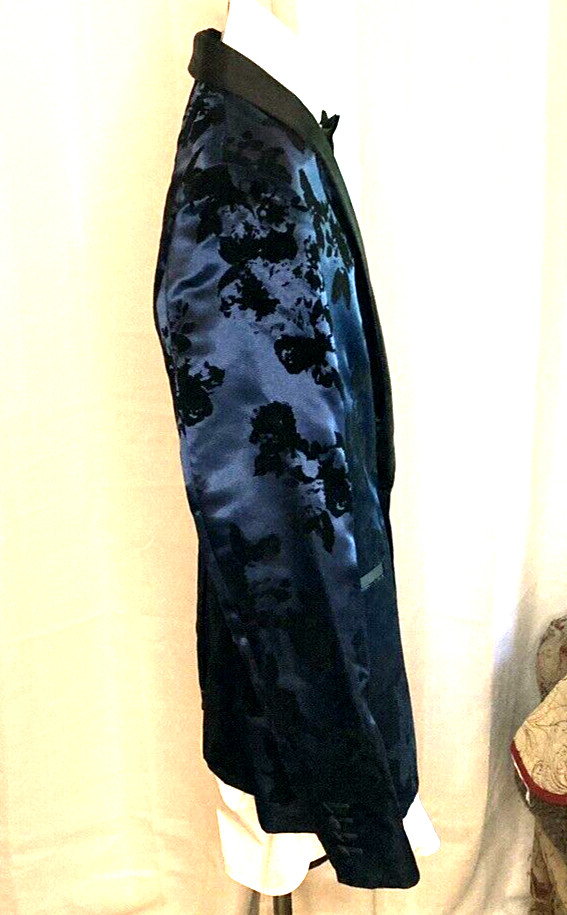 new with tags, INTERNATIONAL CONCEPTS, BLUE SATIN BROCADE TUX, MED, SLIM FIT ,