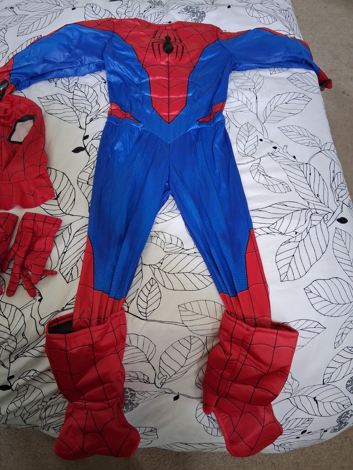 Marvel Spider-Man Youth Deluxe Padded Costume Set Size M Red/Blue Polyester