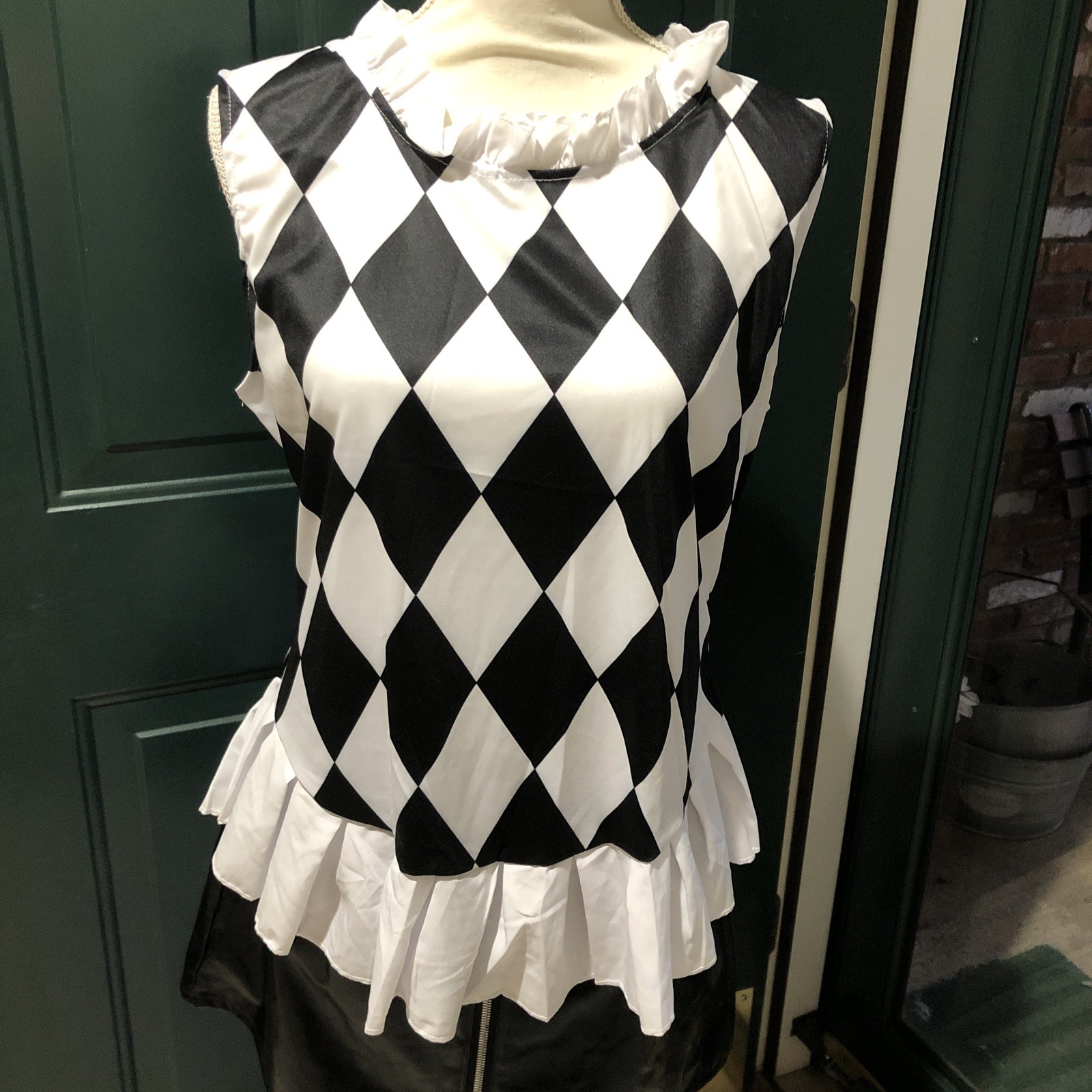 Women’s Sz Large 4 Pc Harley Quinn Costume NWOT