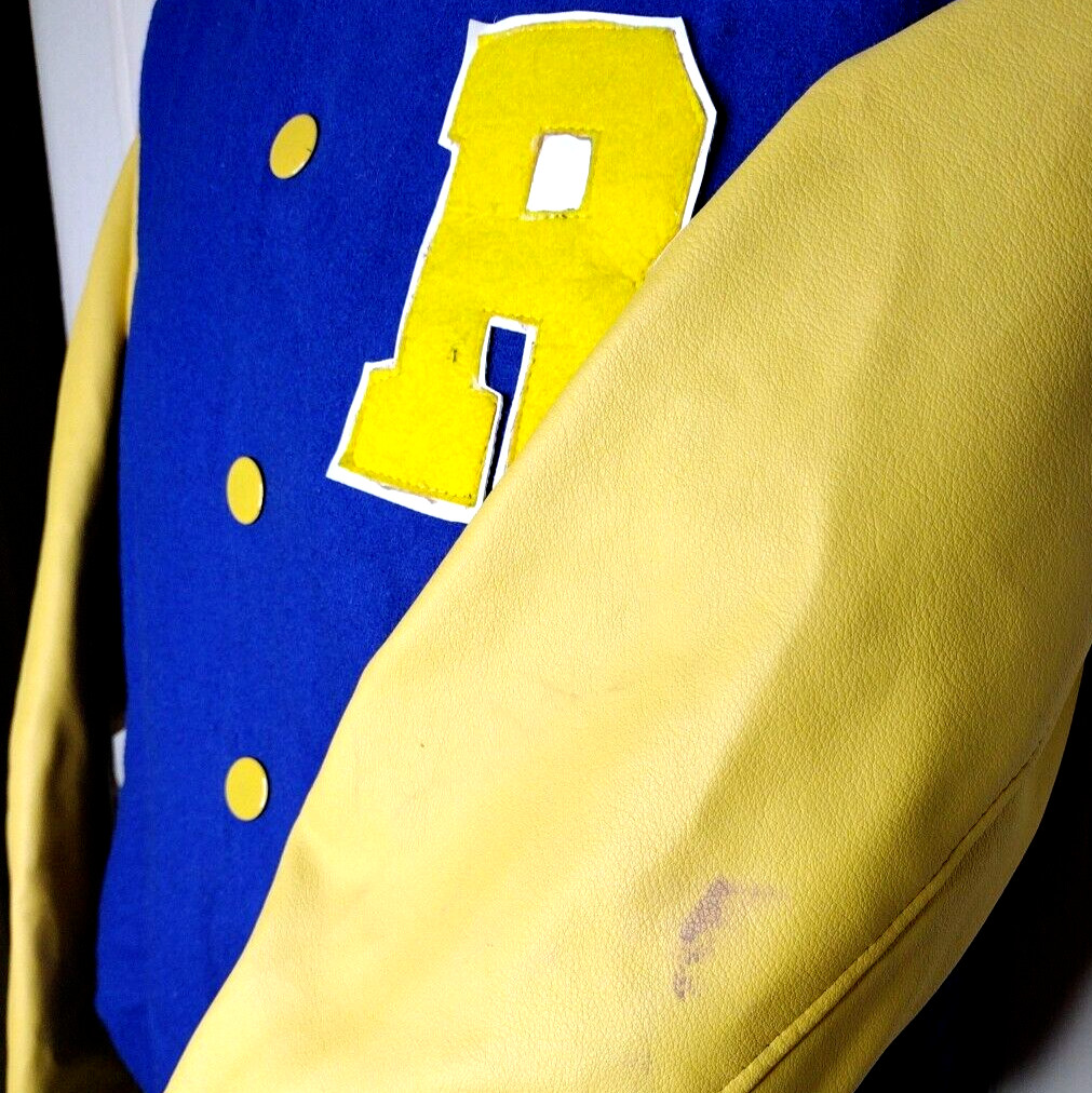 Riverdale Letterman Varsity Jacket Archie Comics KJ Apa Blue/Yellow Men’s Sz S