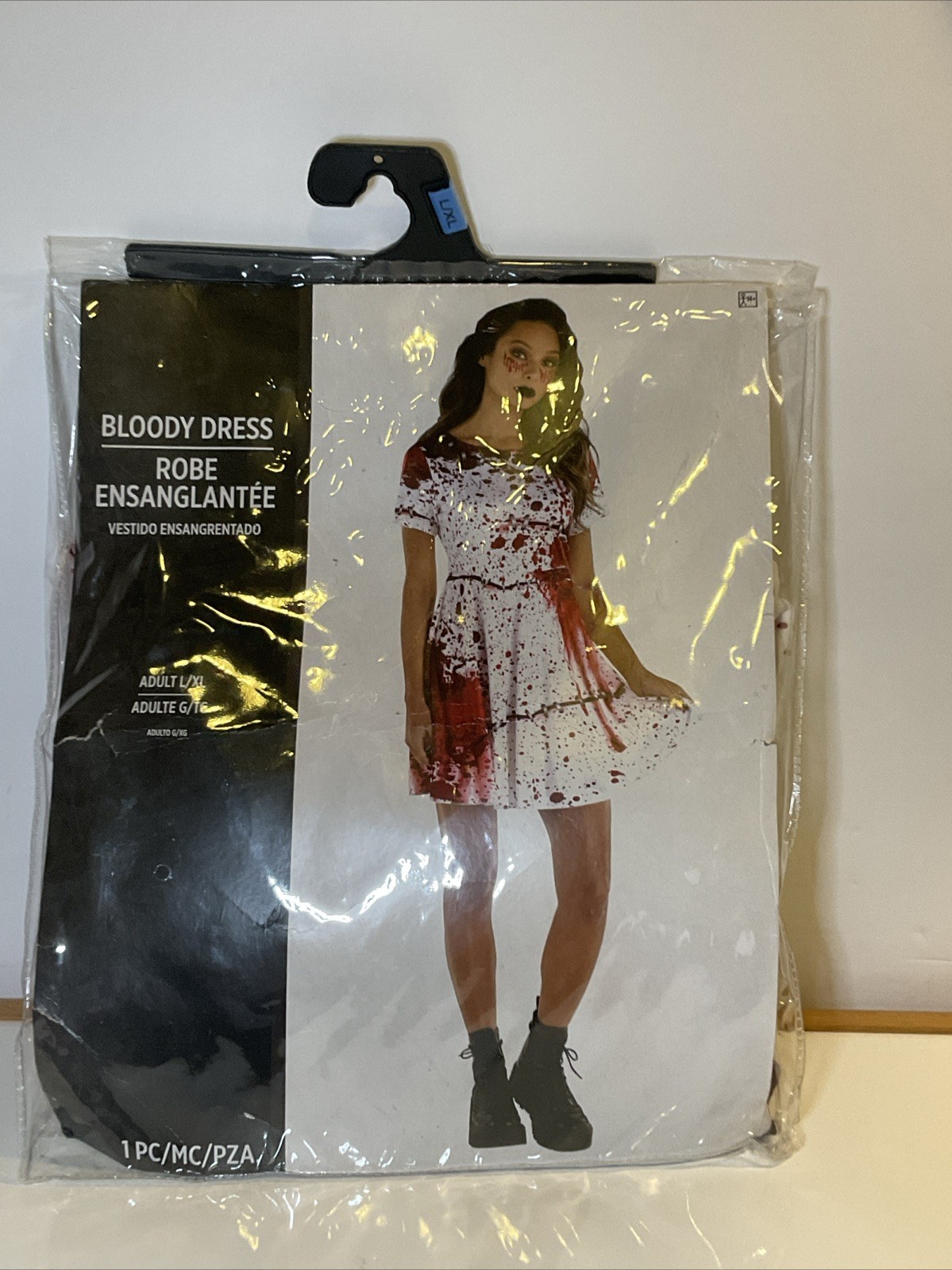 Women’s L/XL Bloody Dress Halloween Costume 1 Piece Up To Size 16