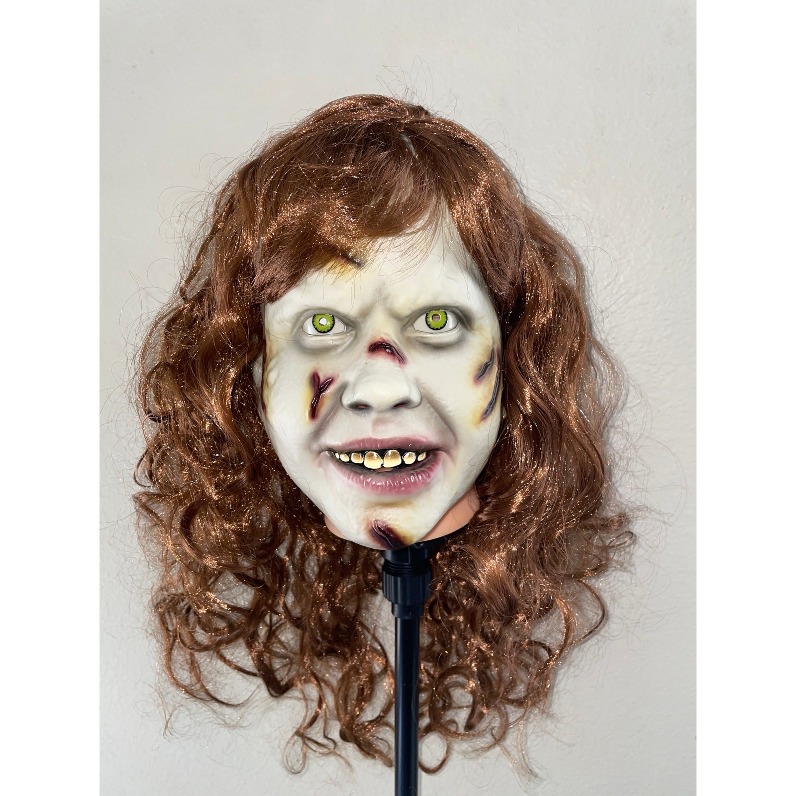 Copied – TOTS THE EXORCIST REGAN WITH HAIR DELUXE MASK HALLOWEEN COSTUME NEW
