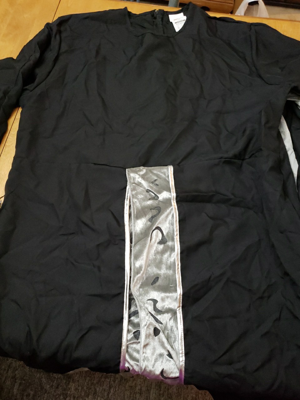 Wizard Midevil Men’s Size X Large Costume Hood Robe Belt Black Silver Green