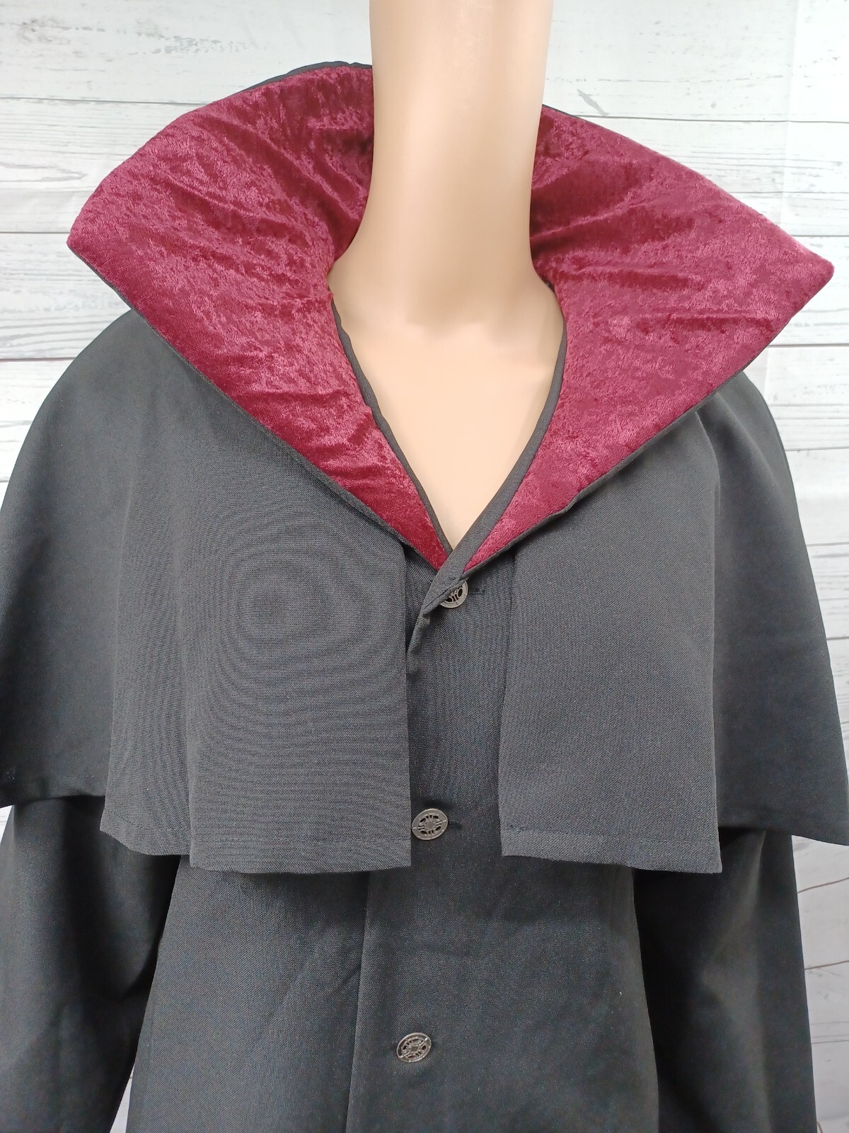 InCharacter Costumes Gothic Vampire Costume Black Red Stand up Collar M