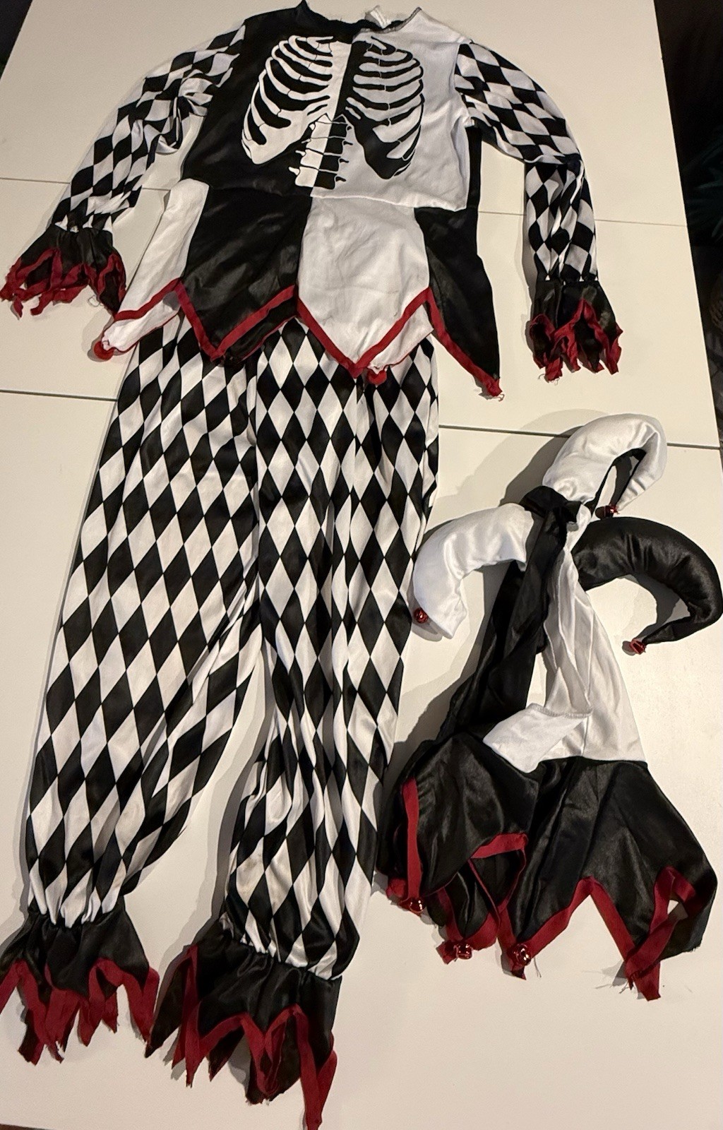 Boys Medium SINISTER JESTER HALLOWEEN COSTUME Top/pants/headpiece