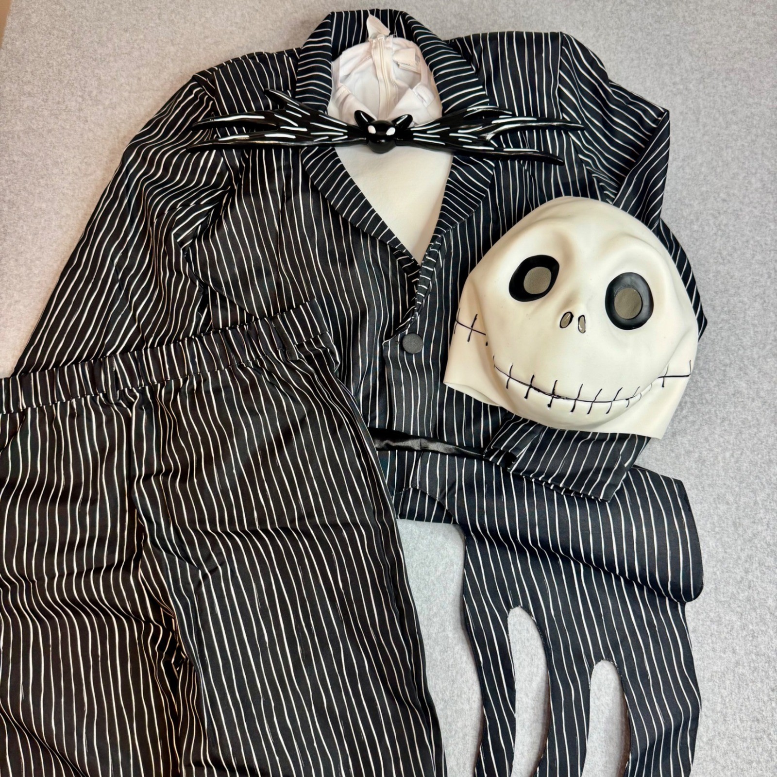 Disney Jack Skellington Nightmare Before Christmas Deluxe Costume Men’s L/XL