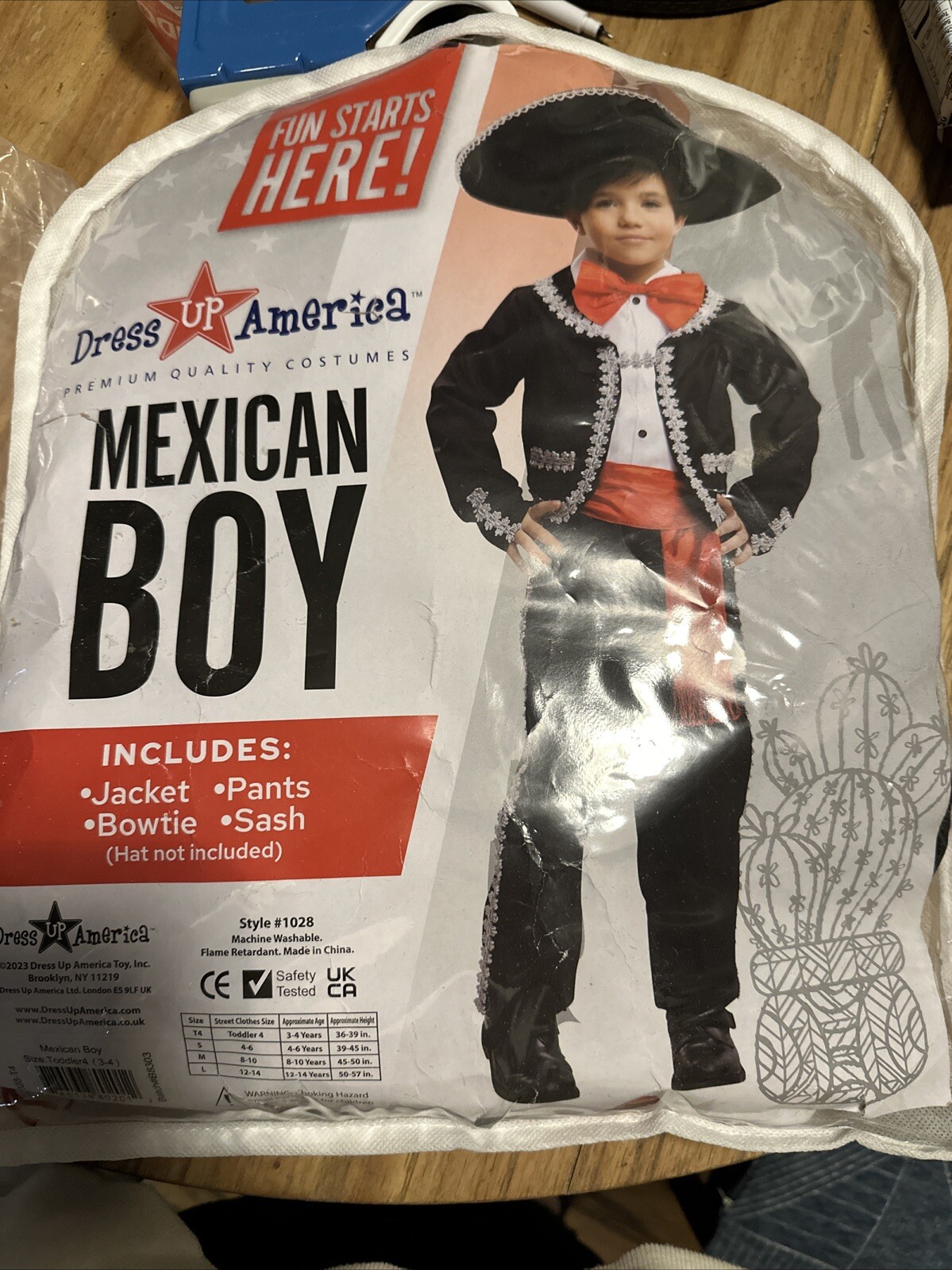 Dress-Up-America Traditional Mariachi Costume For Kids – Mexican Dress Up Set