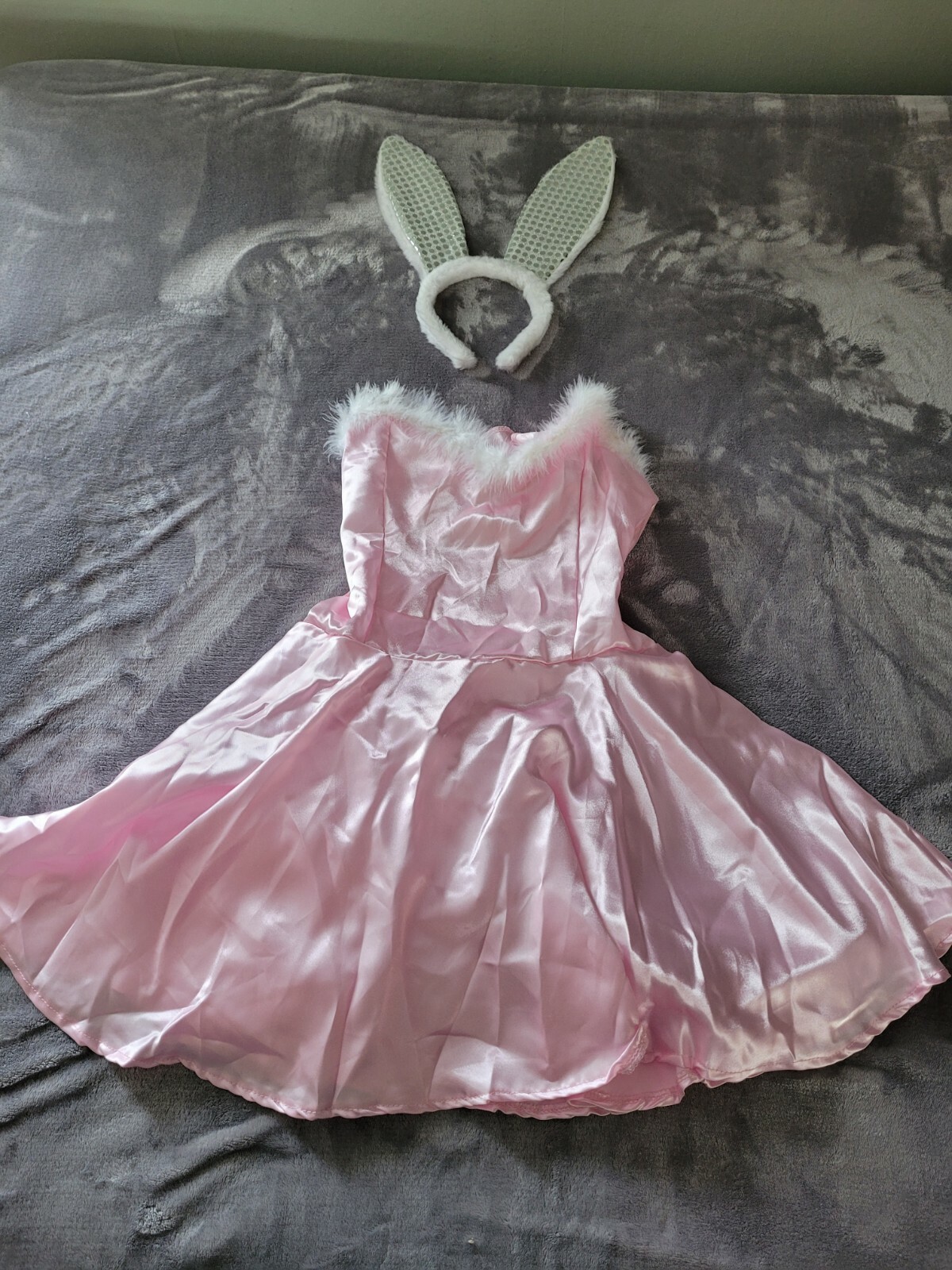 Women’s Halloween Cosplay Costume Sexy Bunny Size 2-4