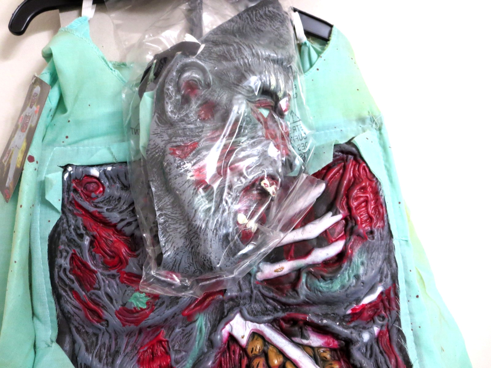 NEW Zombie Doctor Child Costume Large Hat Mask Gloves 2 Piece Chest Pad Knee Pad