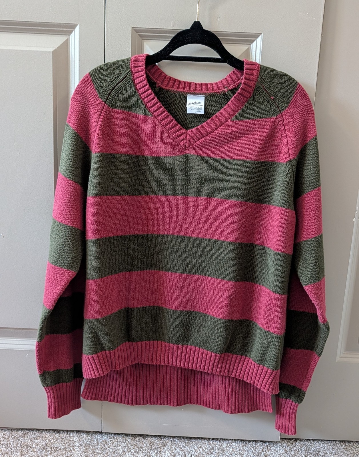 A Nightmare on Elm Street Sweater Mens L Large Freddy Krueger Spirit Halloween
