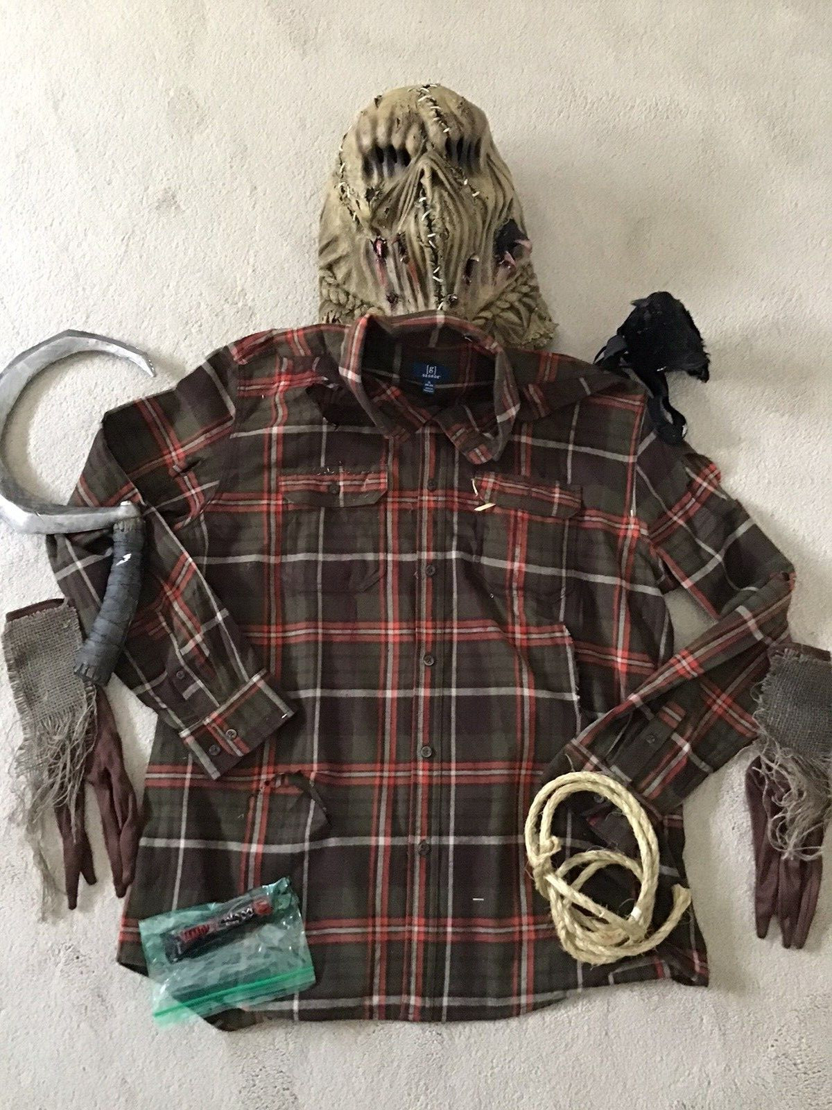 Halloween Adult Costume Scare the Crows Mask Shirt Sickle Crow Gloves Ropes Tube