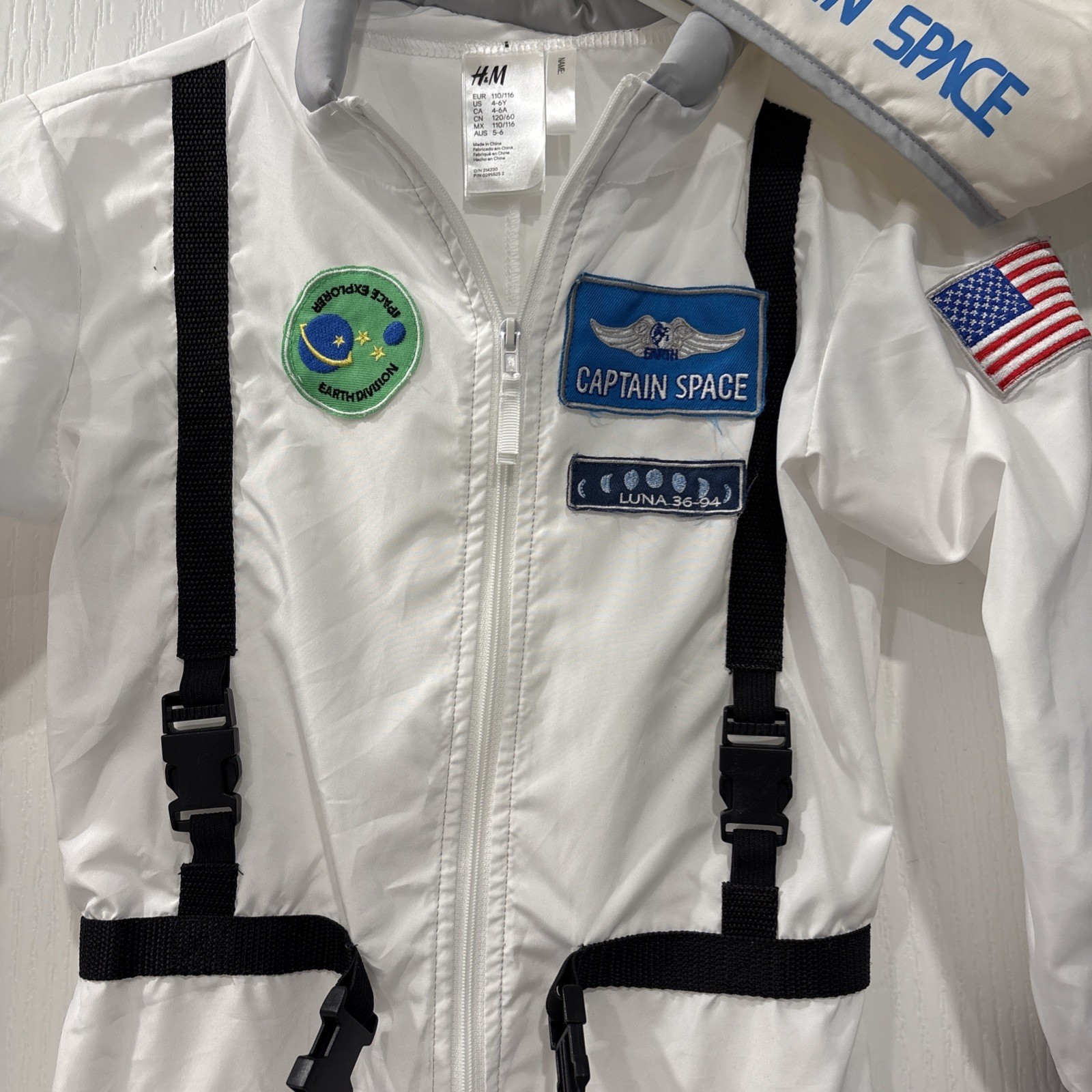 H & M Astronaut Jumpsuit & Cap Helmet Pretend Size 4-6 Child Halloween Costume