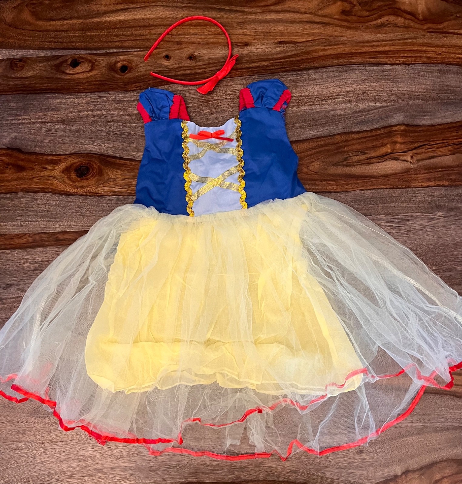 Snow White Disney Princess Dress Up Halloween Deluxe Child Costume Size XS 4/5