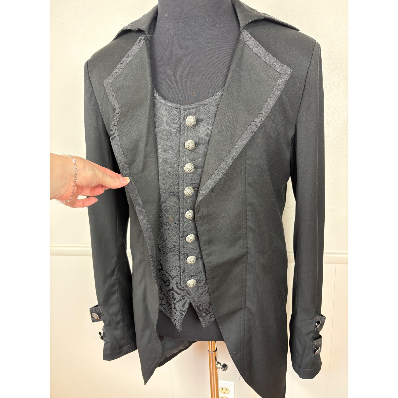 Punk Rave The Draven Men’s Goth Funeral Mourning Jacket Size M Regency Vampire