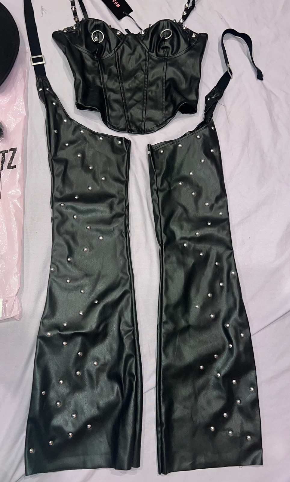 Dolls Kill Trickz N’ Treatz Demanding Cowgirl Costume Set