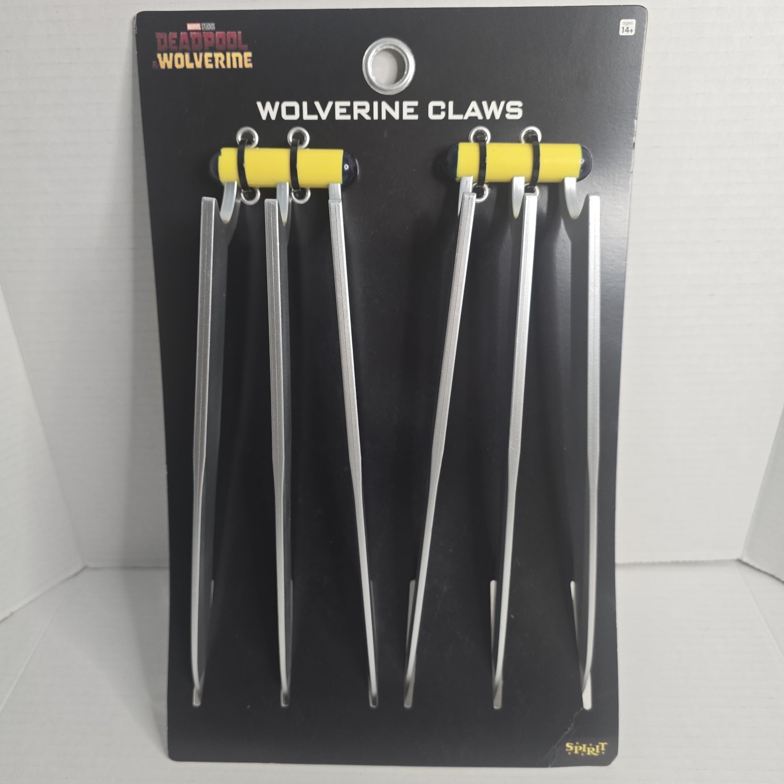 Spirit Halloween Marvel Deadpool & Wolverine Wolverine Claws New