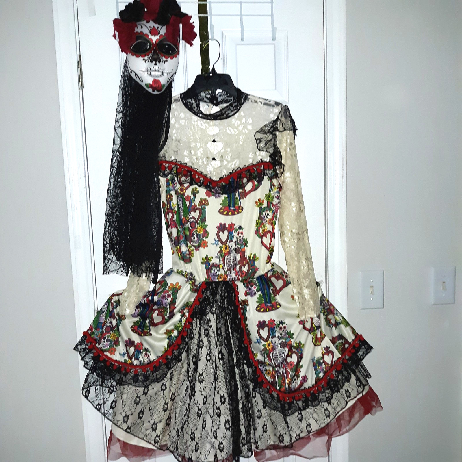 Spirit Day Of The Dead Dress & Mask W/ Veil Lace Roses Sz XL Sugar Skulls Adult