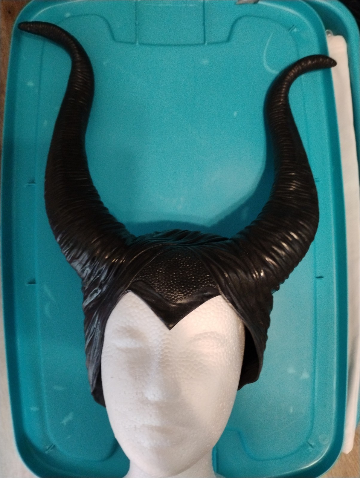 Maleficent Women’s Costume Short Velvet Long Sleeve/Mini Wings/Headpiece Small